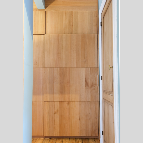Wardrobe with reused materials 